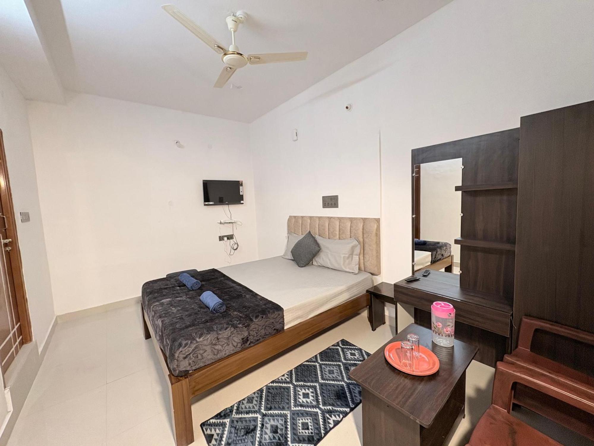 Spectra Inn Mysore Exterior photo